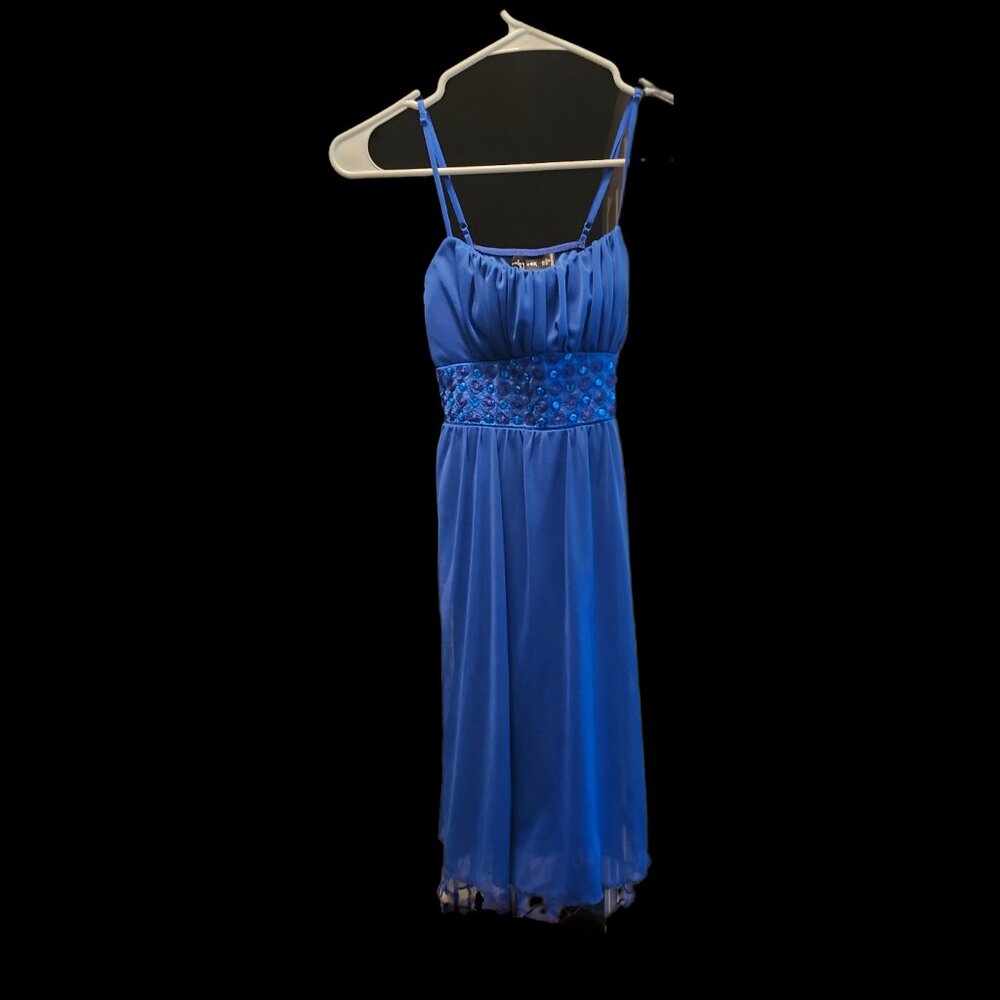 Little blue dress